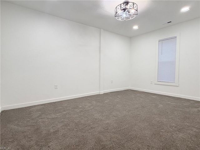 3208 Silina DR, Virginia Beach, VA 23452