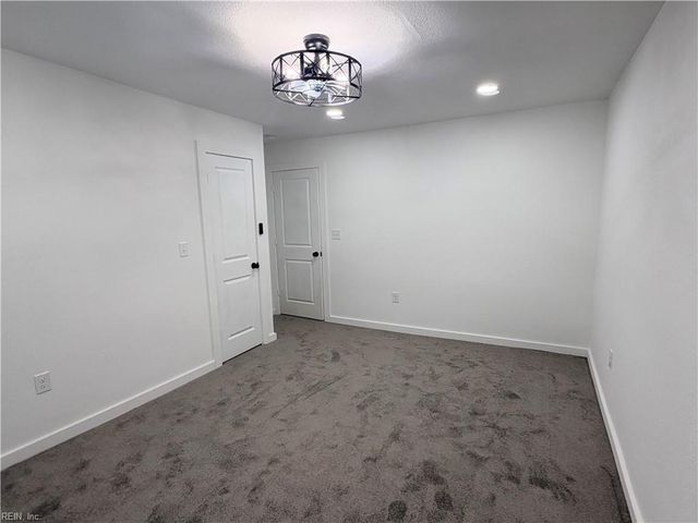 3208 Silina DR, Virginia Beach, VA 23452
