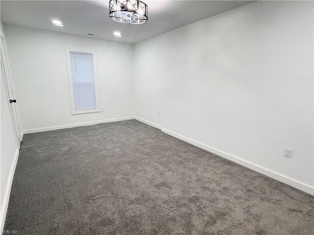 3208 Silina DR, Virginia Beach, VA 23452
