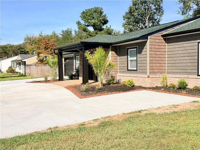 3208 Silina DR, Virginia Beach, VA 23452