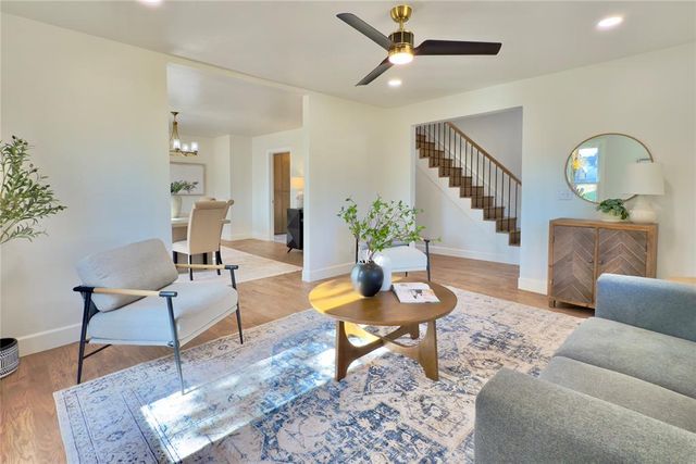 801 N Ash Street, Guthrie, OK 73044