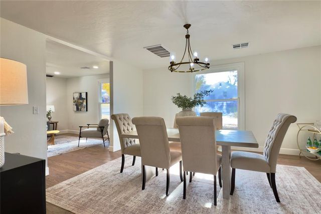 801 N Ash Street, Guthrie, OK 73044