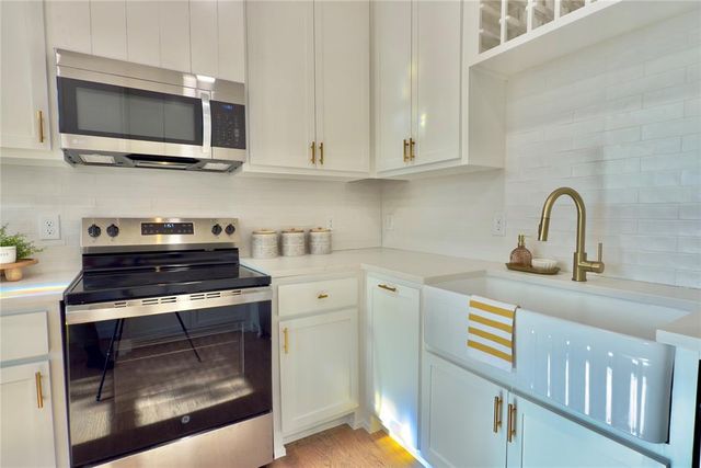 801 N Ash Street, Guthrie, OK 73044