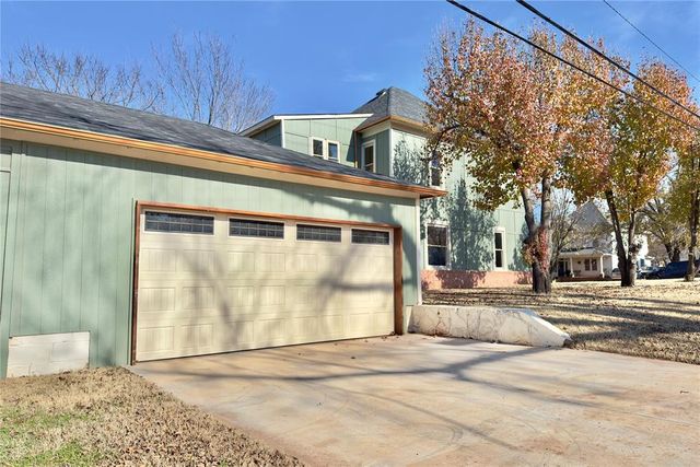 801 N Ash Street, Guthrie, OK 73044