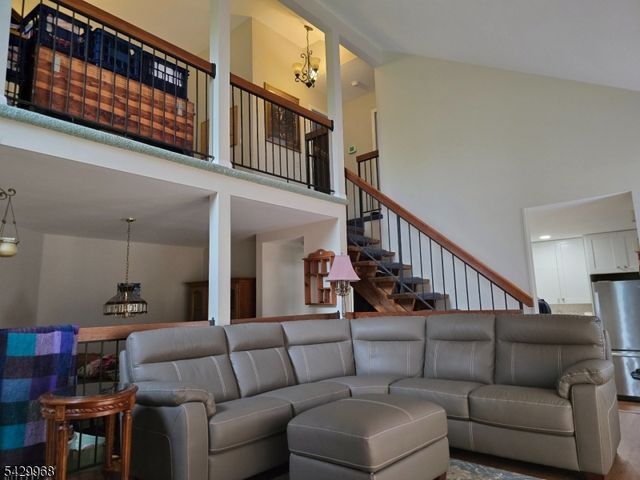 28 Bloomingdale Dr 34, Hillsborough Twp., NJ 08844