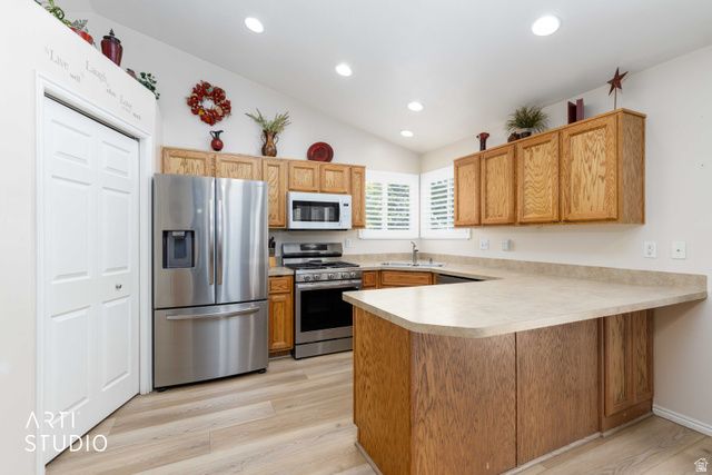 882 W 25 N, Clearfield, UT 84015