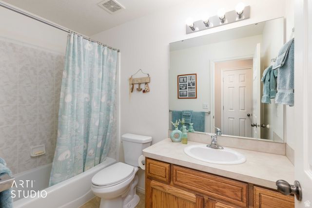 882 W 25 N, Clearfield, UT 84015