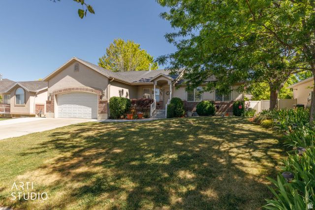 882 W 25 N, Clearfield, UT 84015