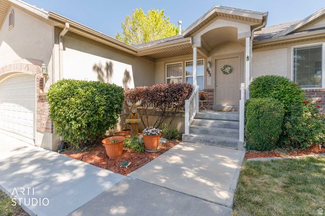 882 W 25 N, Clearfield, UT 84015