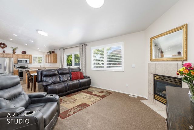 882 W 25 N, Clearfield, UT 84015