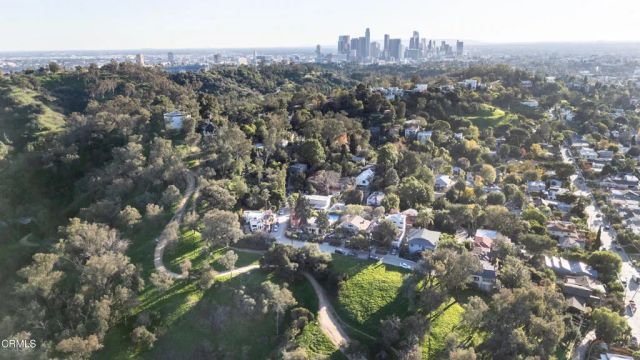 2309 Vista Gordo Drive, Los Angeles, CA 90026