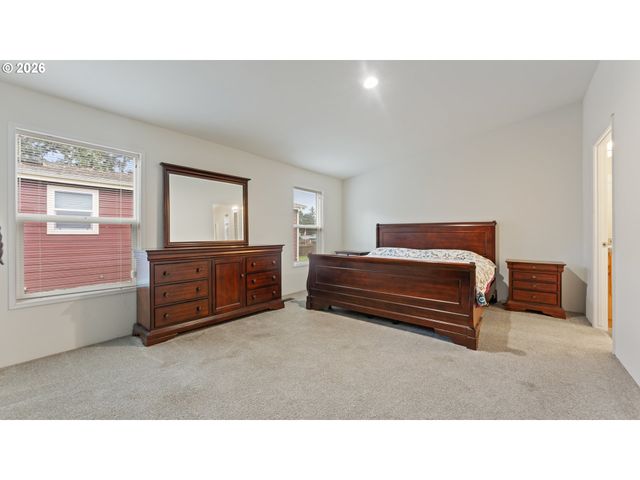 820 FENWICK St, Coos Bay, OR 97420