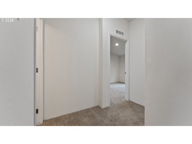 820 FENWICK St, Coos Bay, OR 97420