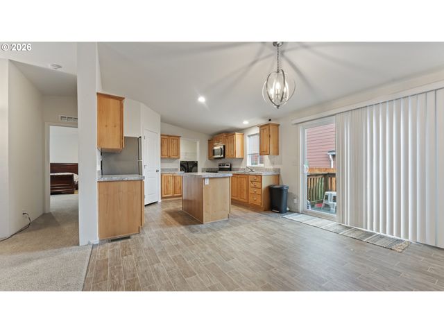 820 FENWICK St, Coos Bay, OR 97420