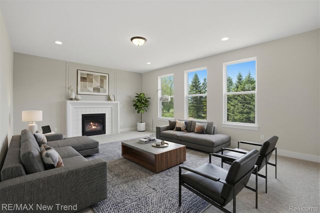 2100 Crested Butte Drive, White Lake Charter Township, MI 48383