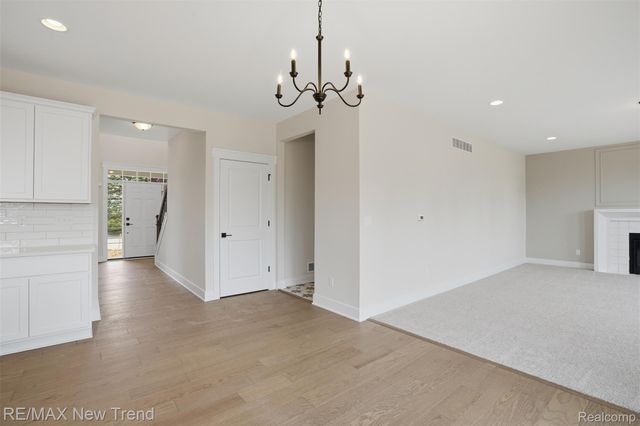2100 Crested Butte Drive, White Lake Charter Township, MI 48383