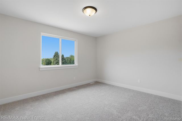 2100 Crested Butte Drive, White Lake Charter Township, MI 48383