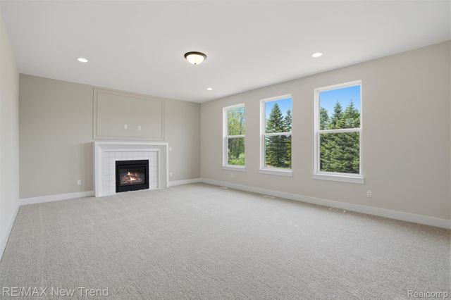 2100 Crested Butte Drive, White Lake Charter Township, MI 48383
