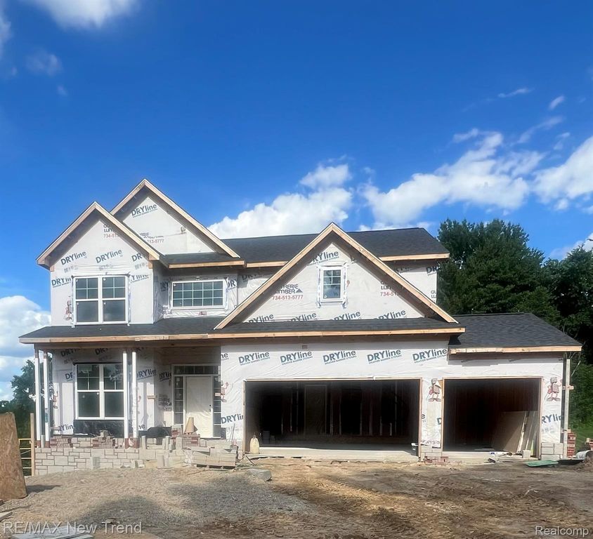 2100 Crested Butte Drive, White Lake Charter Township, MI 48383