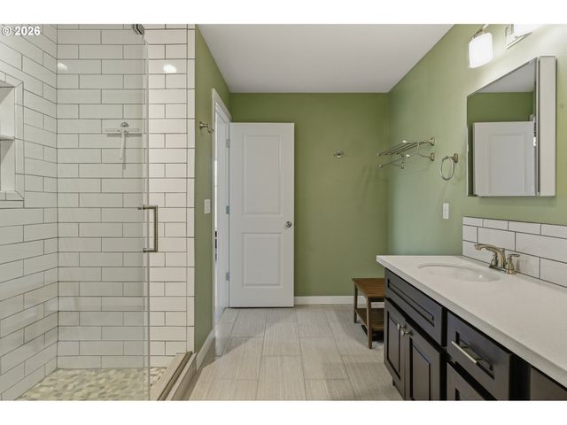 7594 Se DIVISION St, Portland, OR 97206