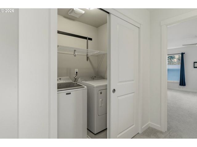 7594 Se DIVISION St, Portland, OR 97206