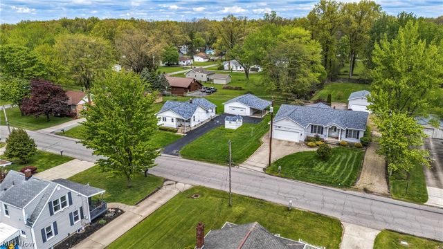 2131 Overland Avenue NE, Warren, OH 44483