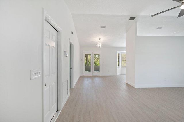 7403 Paso Robles Boulevard, Fort Pierce, FL 34951