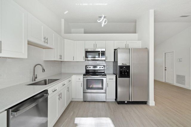 7403 Paso Robles Boulevard, Fort Pierce, FL 34951