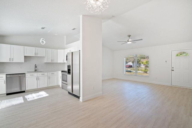 7403 Paso Robles Boulevard, Fort Pierce, FL 34951