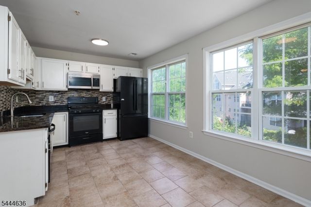 223 Tomahawk Ct, Montgomery Twp., NJ 08502