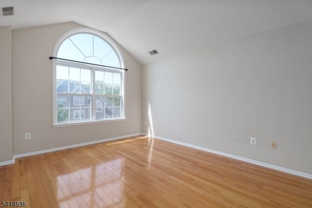 223 Tomahawk Ct, Montgomery Twp., NJ 08502