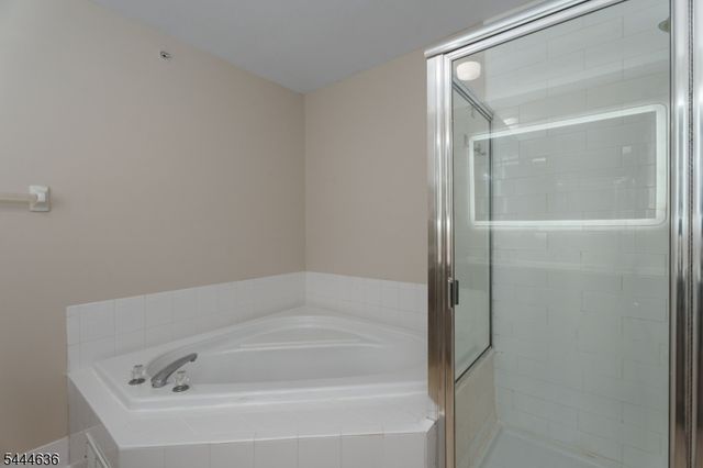 223 Tomahawk Ct, Montgomery Twp., NJ 08502