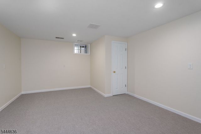 223 Tomahawk Ct, Montgomery Twp., NJ 08502