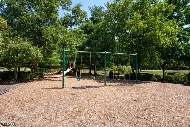 223 Tomahawk Ct, Montgomery Twp., NJ 08502