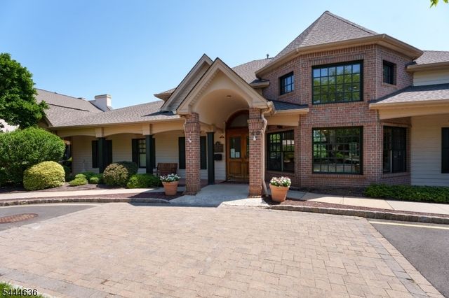 223 Tomahawk Ct, Montgomery Twp., NJ 08502
