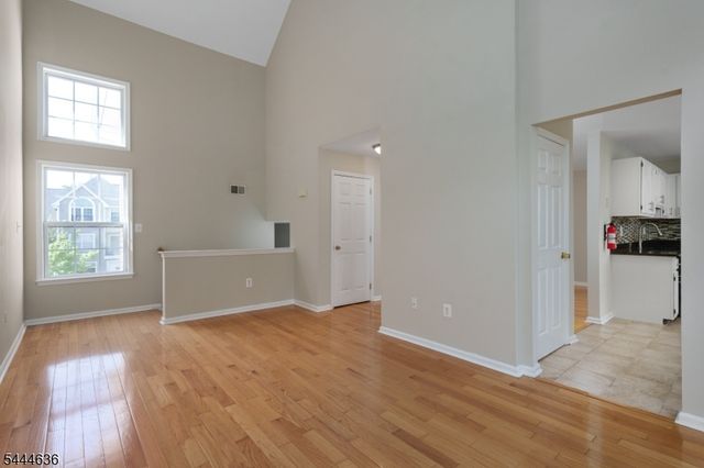 223 Tomahawk Ct, Montgomery Twp., NJ 08502