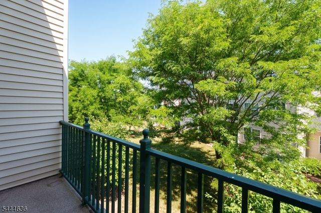 223 Tomahawk Ct, Montgomery Twp., NJ 08502