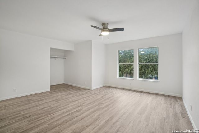 1923 Town Oak, San Antonio, TX 78232