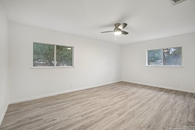 1923 Town Oak, San Antonio, TX 78232