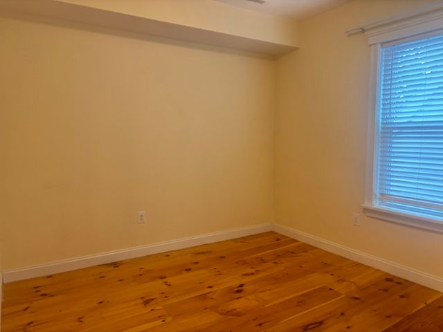 93 Bridge St 3, Salem, MA 01970