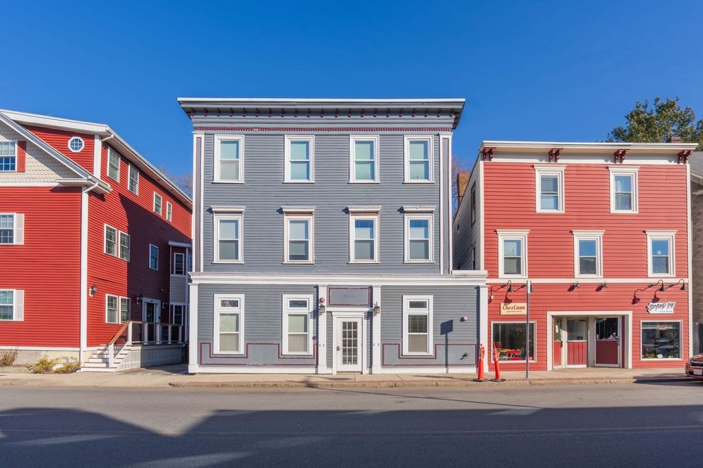 93 Bridge St 3, Salem, MA 01970