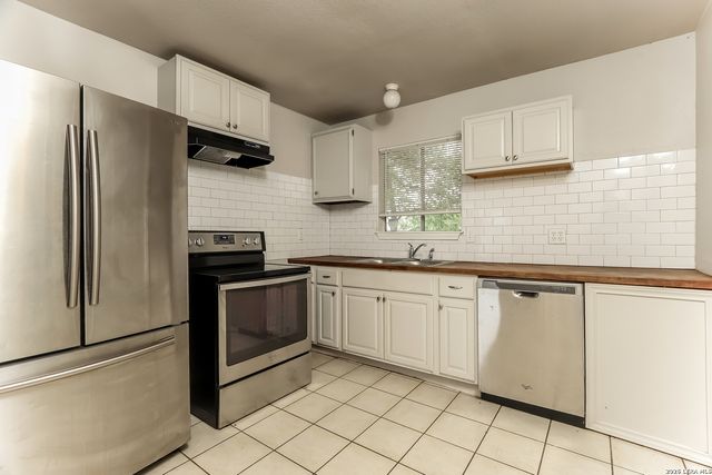 738 Sterling Drive, San Antonio, TX 78220