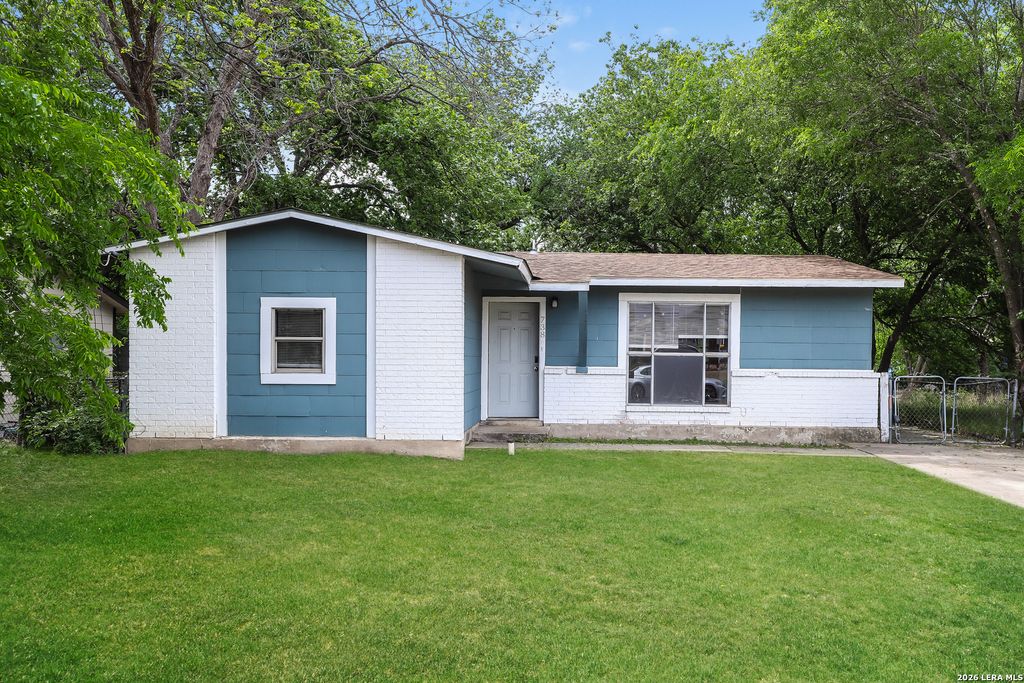 738 Sterling Drive, San Antonio, TX 78220