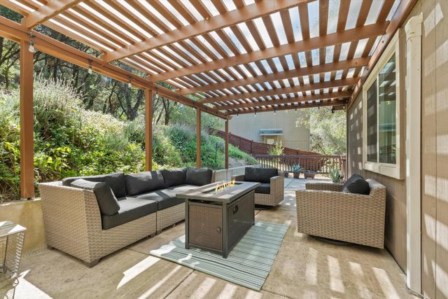 954 Wren Ct, Placerville, CA 95667