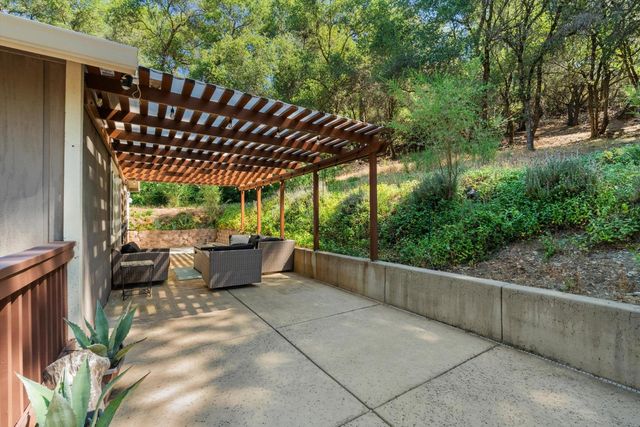 954 Wren Ct, Placerville, CA 95667