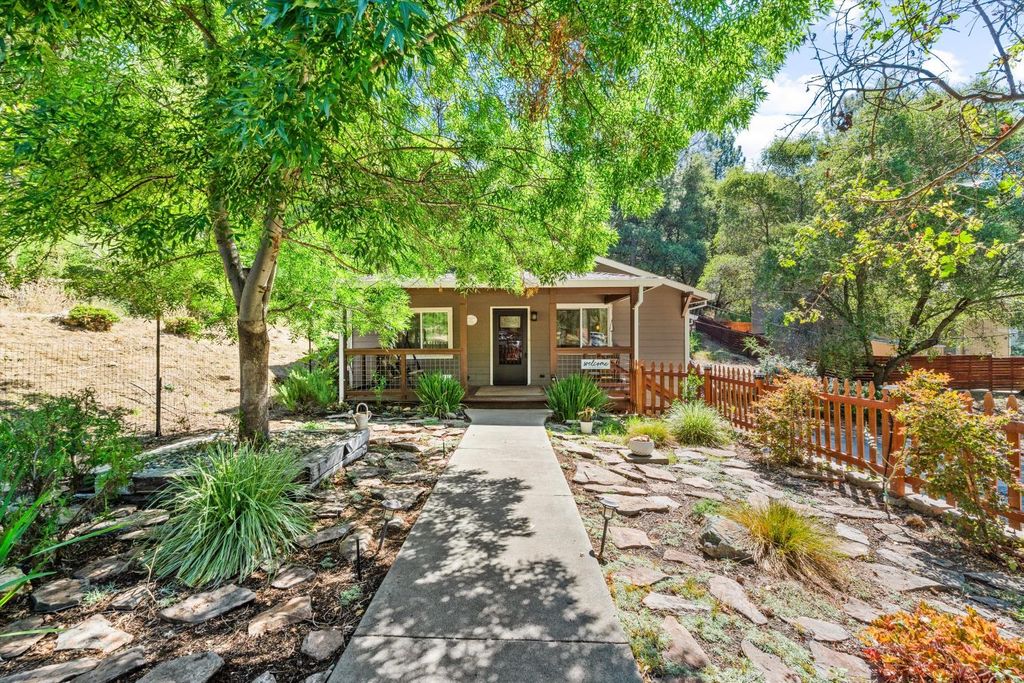954 Wren Ct, Placerville, CA 95667