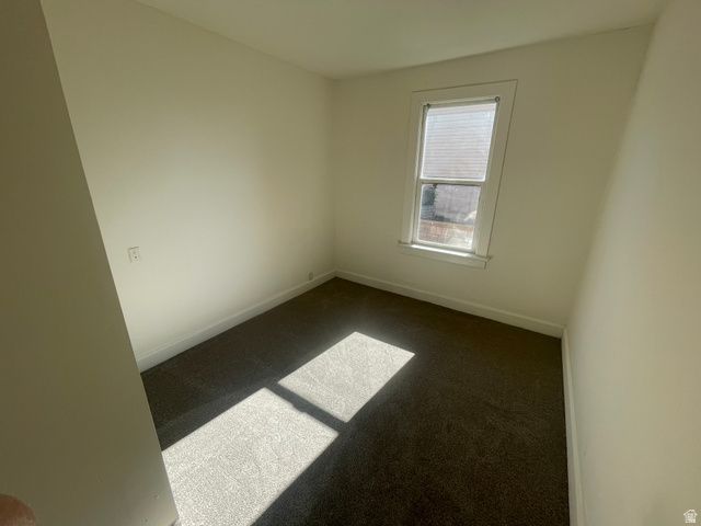 300 S LARKIN LN, Kaysville, UT 84037