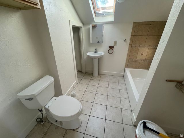 300 S LARKIN LN, Kaysville, UT 84037