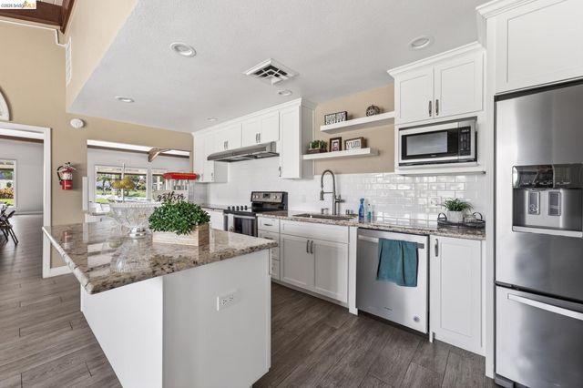 1057 Peralta Rd 26, Concord, CA 94520