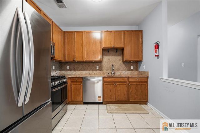 131 Frank Court 131, South Plainfield, NJ 07080